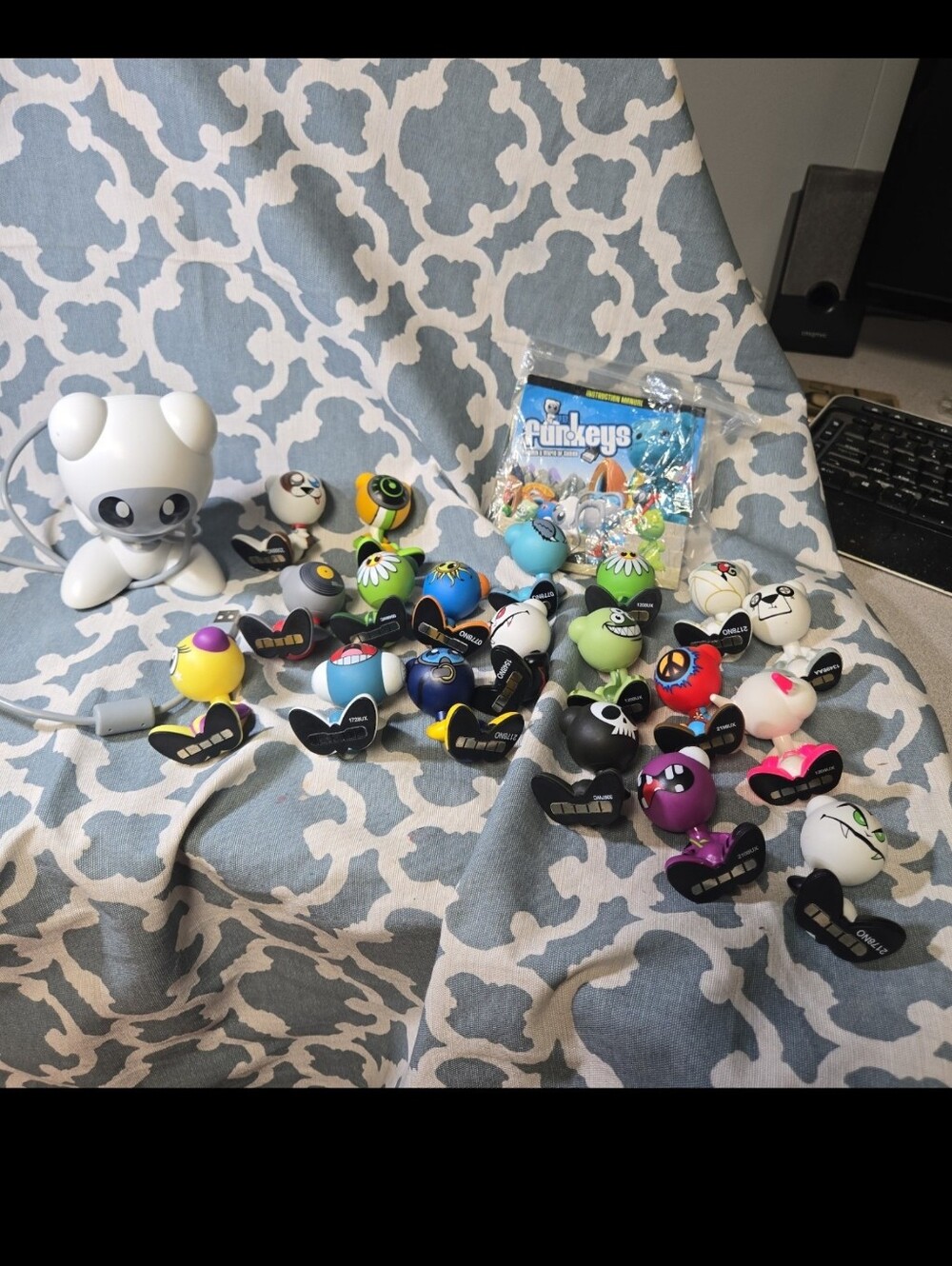 VINTAGE Funkeys computer plug n play game 21 piece lot